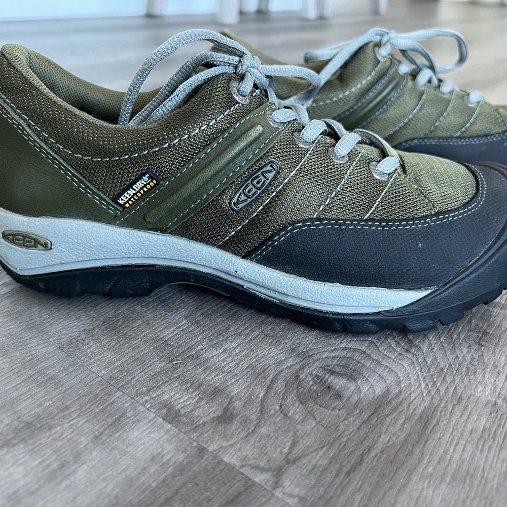 Keen Presidio Shoes Women’s Size 7 Olive Green Leather & Mesh Waterproof
